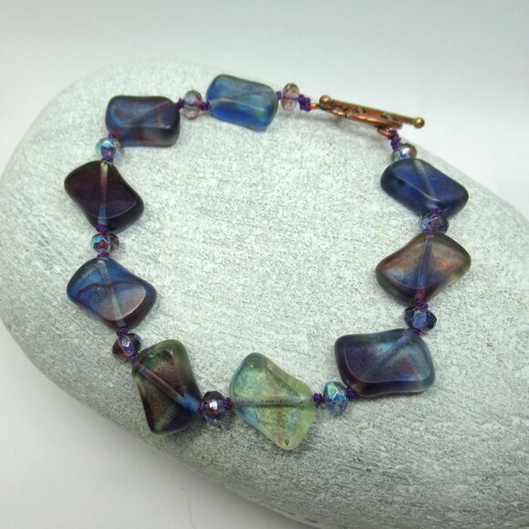 Uranium glass bracelet - Picture 8 of 10